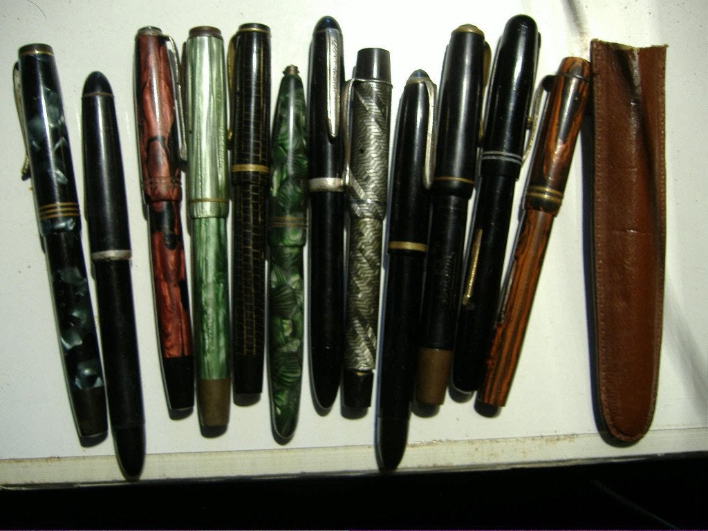 Vintage vulpennen met gouden pen, Ophalen of Verzenden, Gebruikt, Vulpen, Overige merken