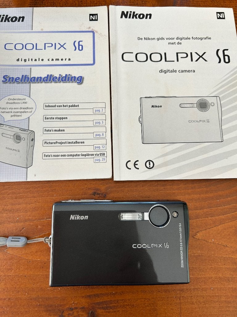 Nikon COOLPIX S6 digitale camera, Gebruikt, Ophalen of Verzenden, Nikon, Accu