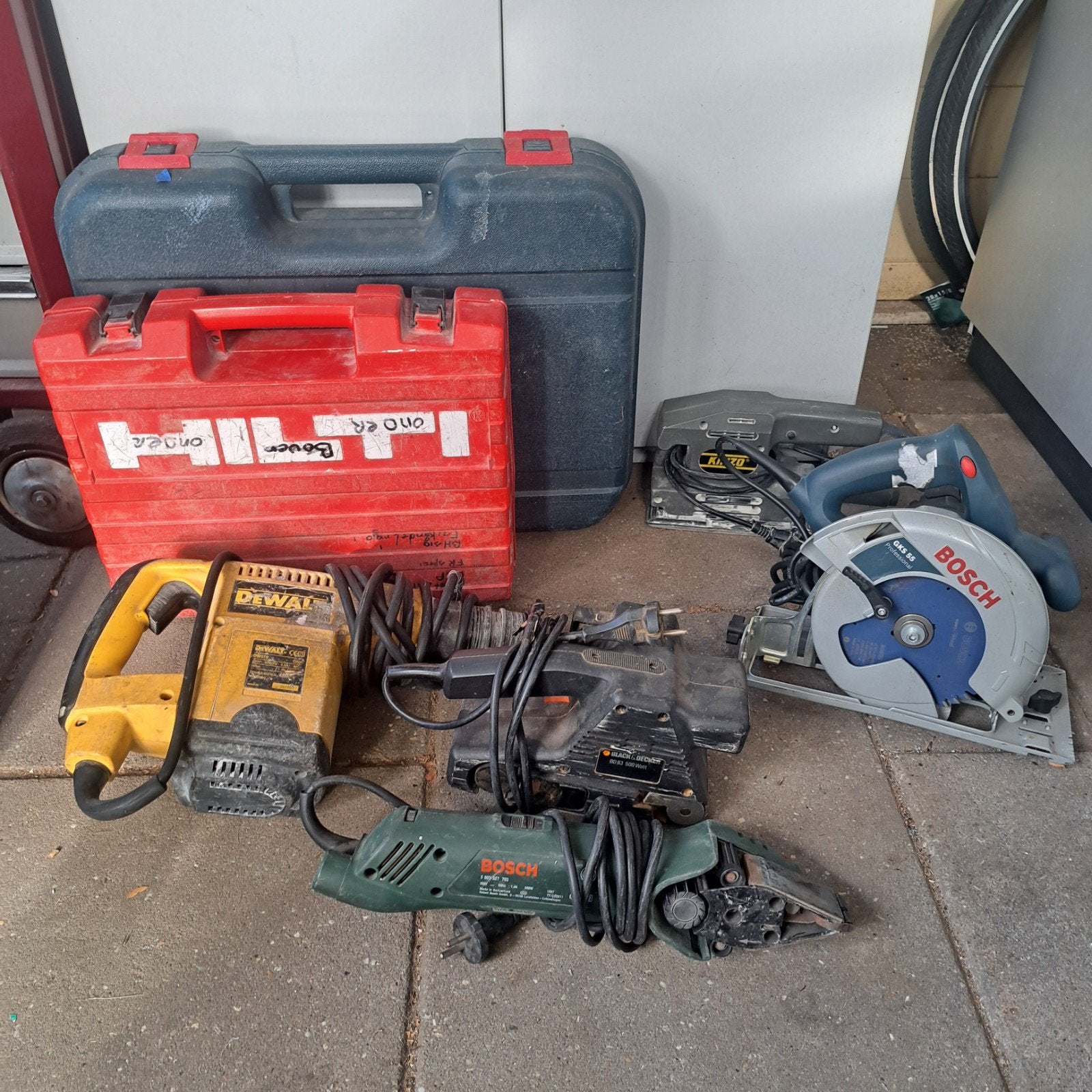Gereedschap set: Boormachines, Zagen, Schuurmachines, Ophalen, Gebruikt