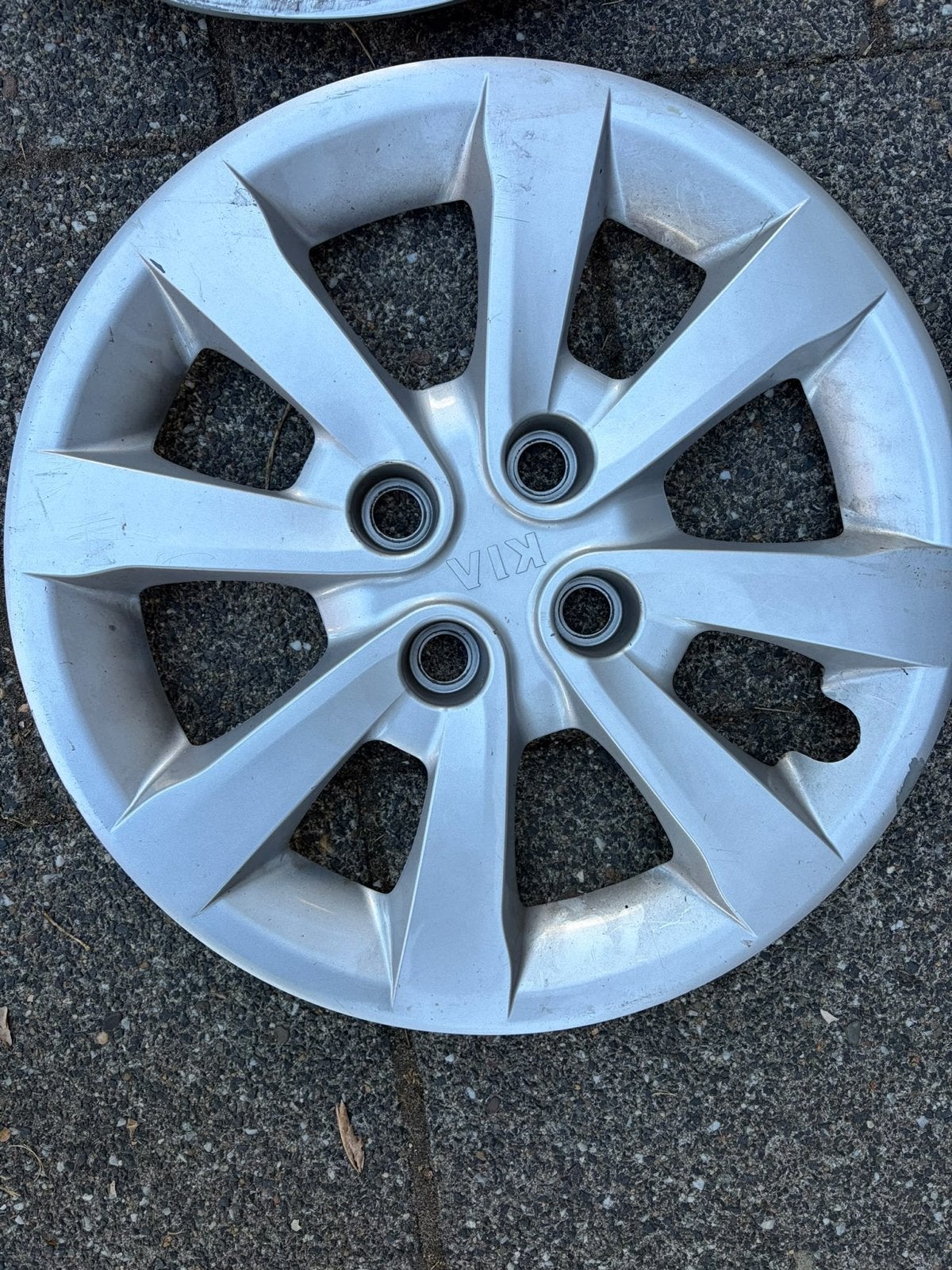 Kia 15 inch wieldoppen 4 gaats, Ophalen of Verzenden, Gebruikt