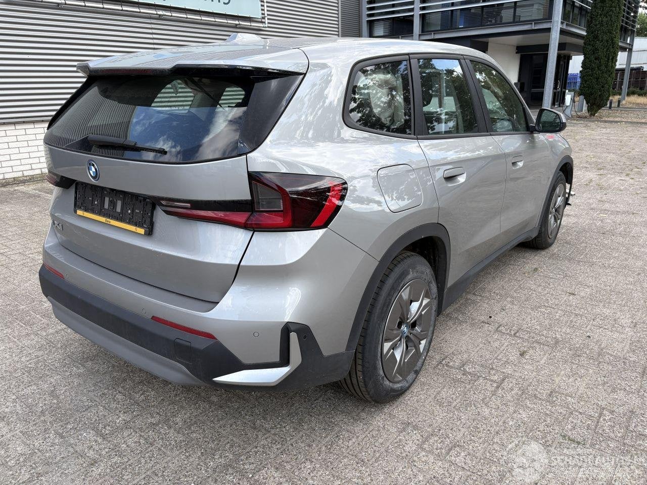BMW iX1 eDrive20 67 kWh (bj 2024, automaat), Auto diversen, Schadeauto's, Automaat, Petuelring 130 ,80809, München, Deutschland