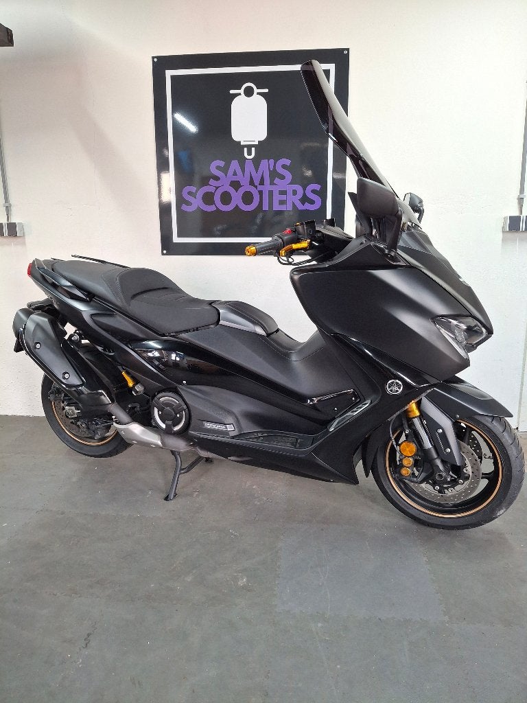 Yamaha TMAX 560 TECHMAX | 2020 | 5.192 KM | 6 Mnd Garantie, Motoren, LED Verlichting, 560 cc, Minimaal motorrijbewijs A2, Automaat