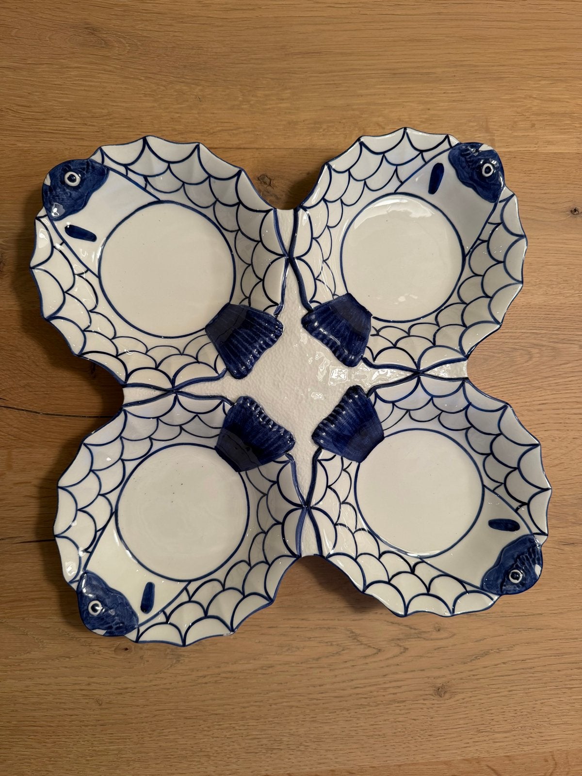 Vierkante Tapasschaal voor Visgerechtjes - 32x32 cm, Handbeschilderd, Porselein of Keramiek, Schaal, Vierkant