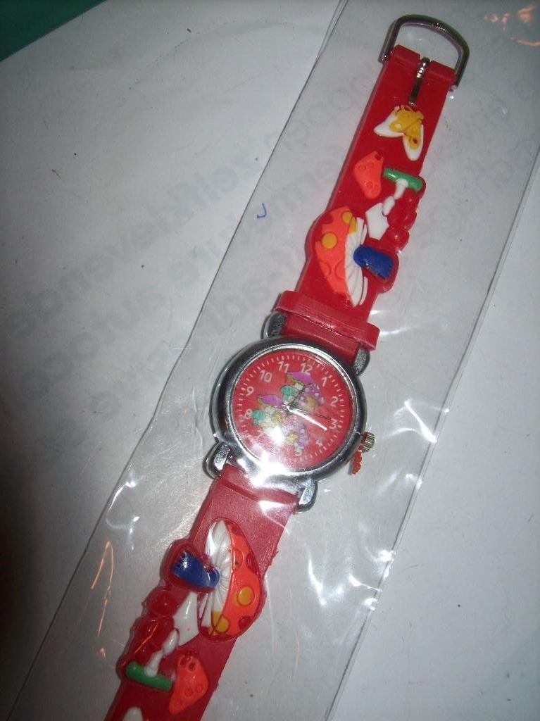 Horloge Kinder Model Mooie Kleuren en model, Verzenden, Nieuw, Overige kleuren, Horloge