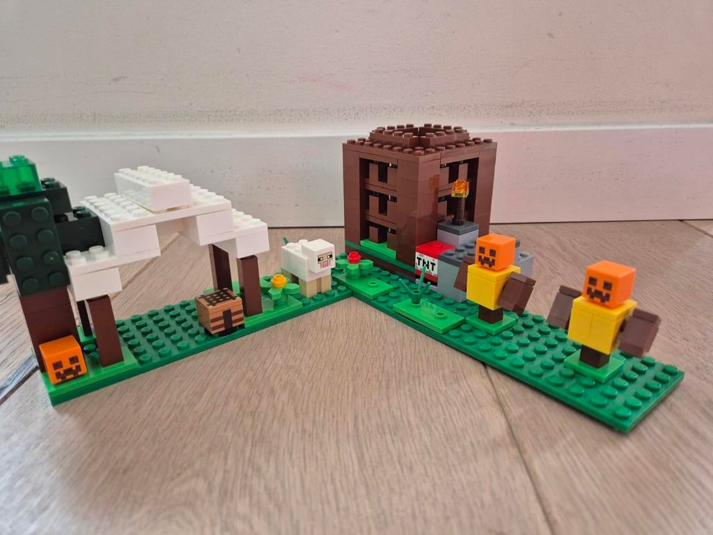 The pillager outpost, legoset 21159., Minecraft, Lego, Ophalen of Verzenden, Zo goed als nieuw