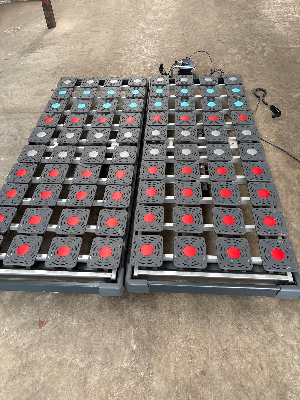 Verstelbare bedbodem met schotels en afstandsbediening, Ophalen, Gebruikt, Tweepersoons, 80 cm