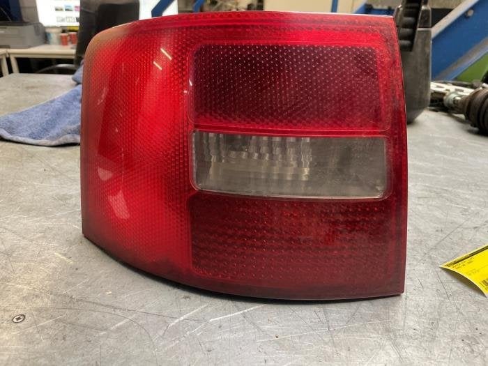 Achterlicht links van een Audi A6, Gebruikt, -, -, -