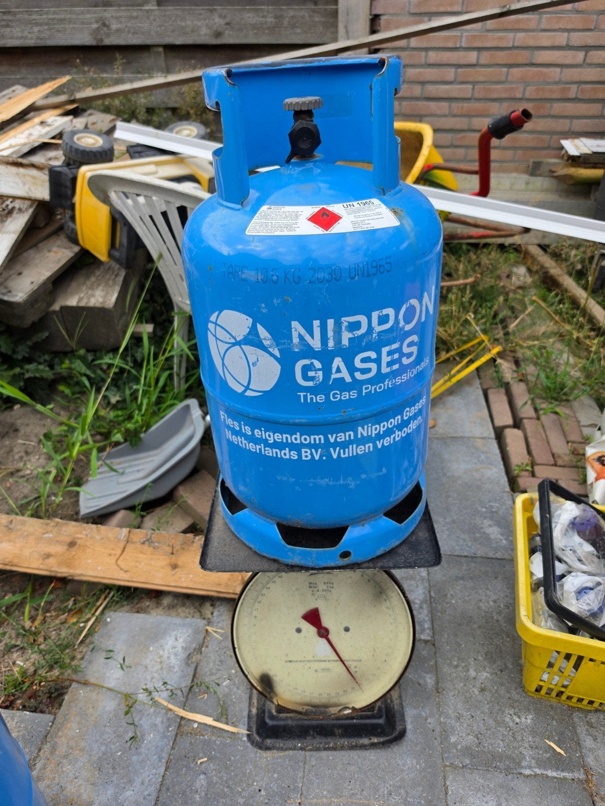 meerdere gas flessen, Ophalen, Nieuw