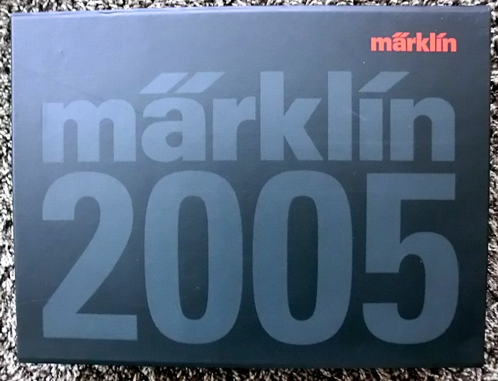 Marklin jaarboek catalogus 2005, Wisselstroom, Zo goed als nieuw, Märklin, Boek, Tijdschrift of Catalogus