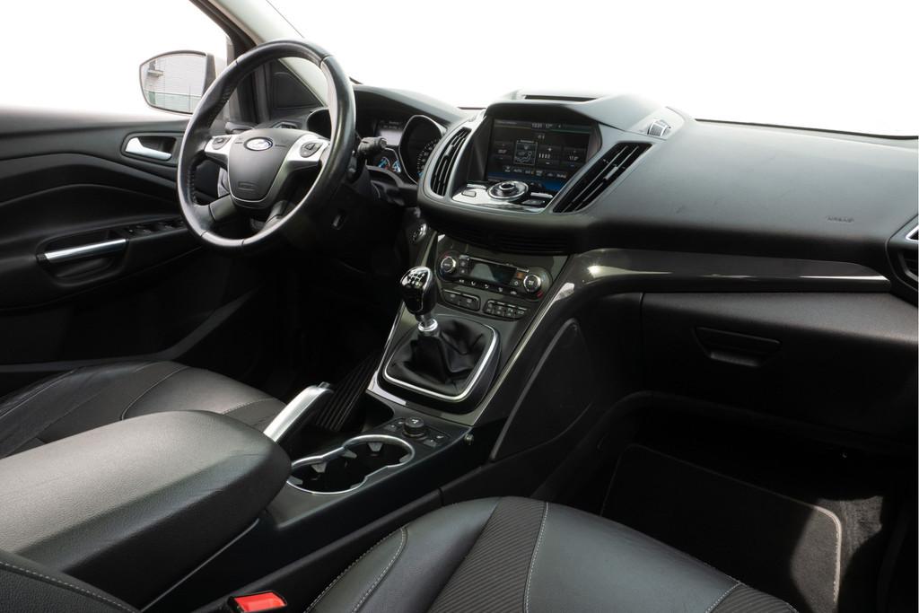 Ford Kuga 1.5 150pk Titanium Styling Pack Trekhaak/ Panorama, 4 cilinders, Leder en Stof, Bedrijf, Handgeschakeld