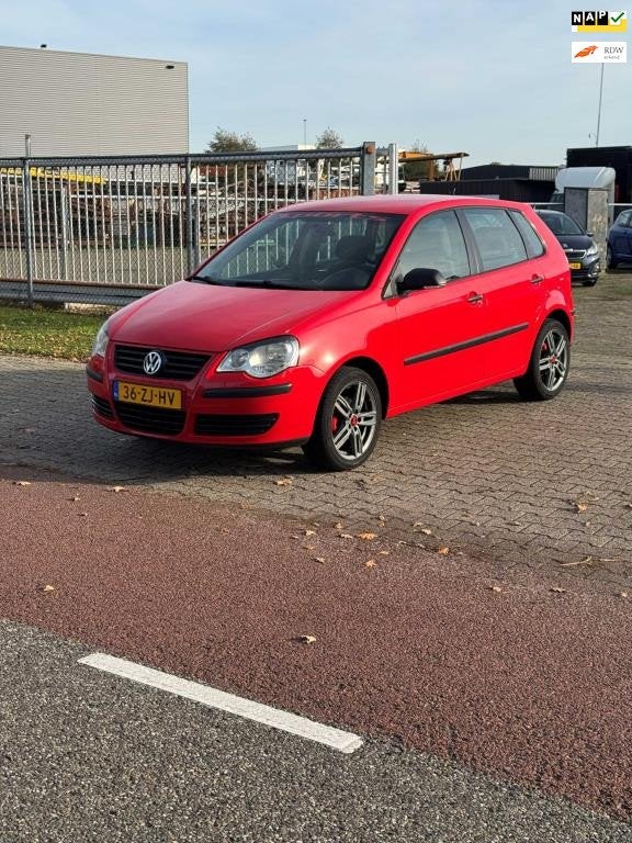 Volkswagen Polo 1.4 TDI Trendline, Auto's, Voorwielaandrijving, Stof, Gebruikt, Zwart