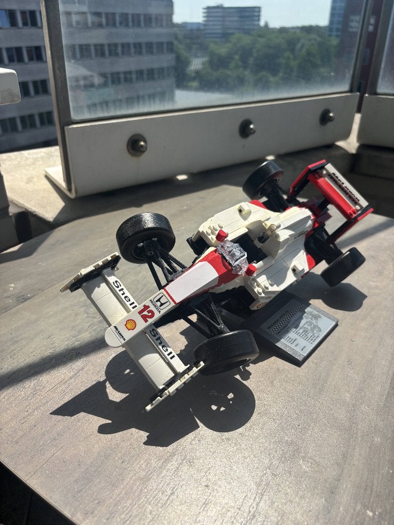 McLaren MP4/4 & Ayrton Senna LEGO Set, Ophalen, Lego, Zo goed als nieuw, Compleet
