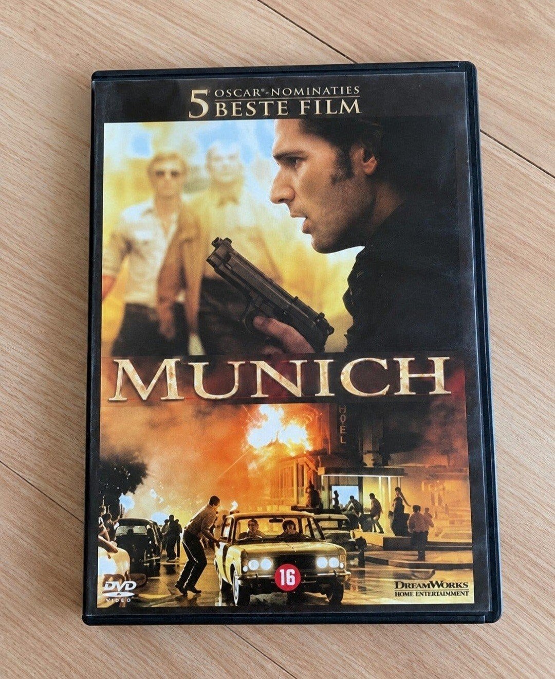 Munich, Vanaf 16 jaar, Ophalen of Verzenden, Zo goed als nieuw