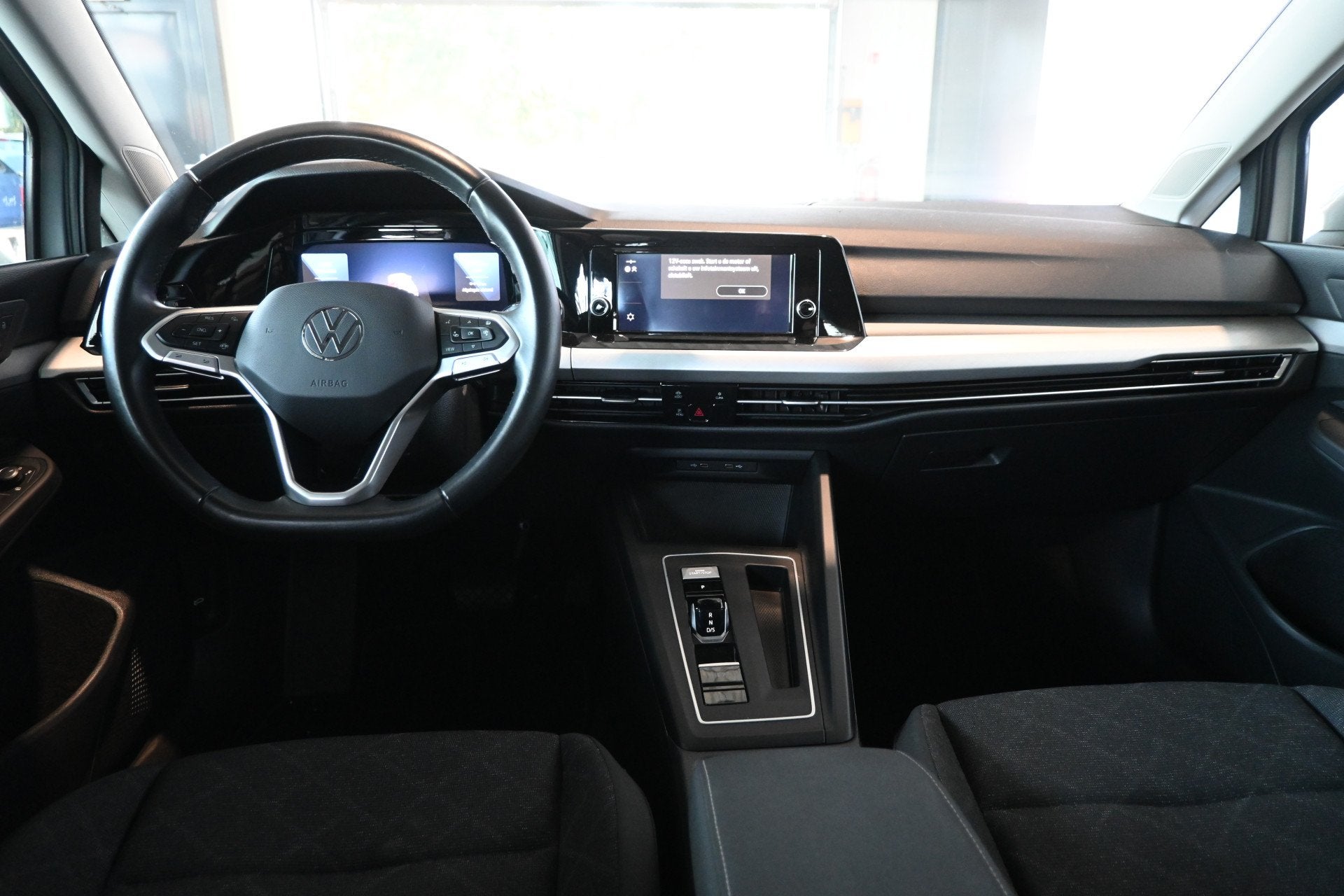 Volkswagen Golf 1.5 eTSI R-Line Automaat Clima Carplay Cruis, Auto's, 4 cilinders, Bedrijf, 1500 kg, 5 stoelen