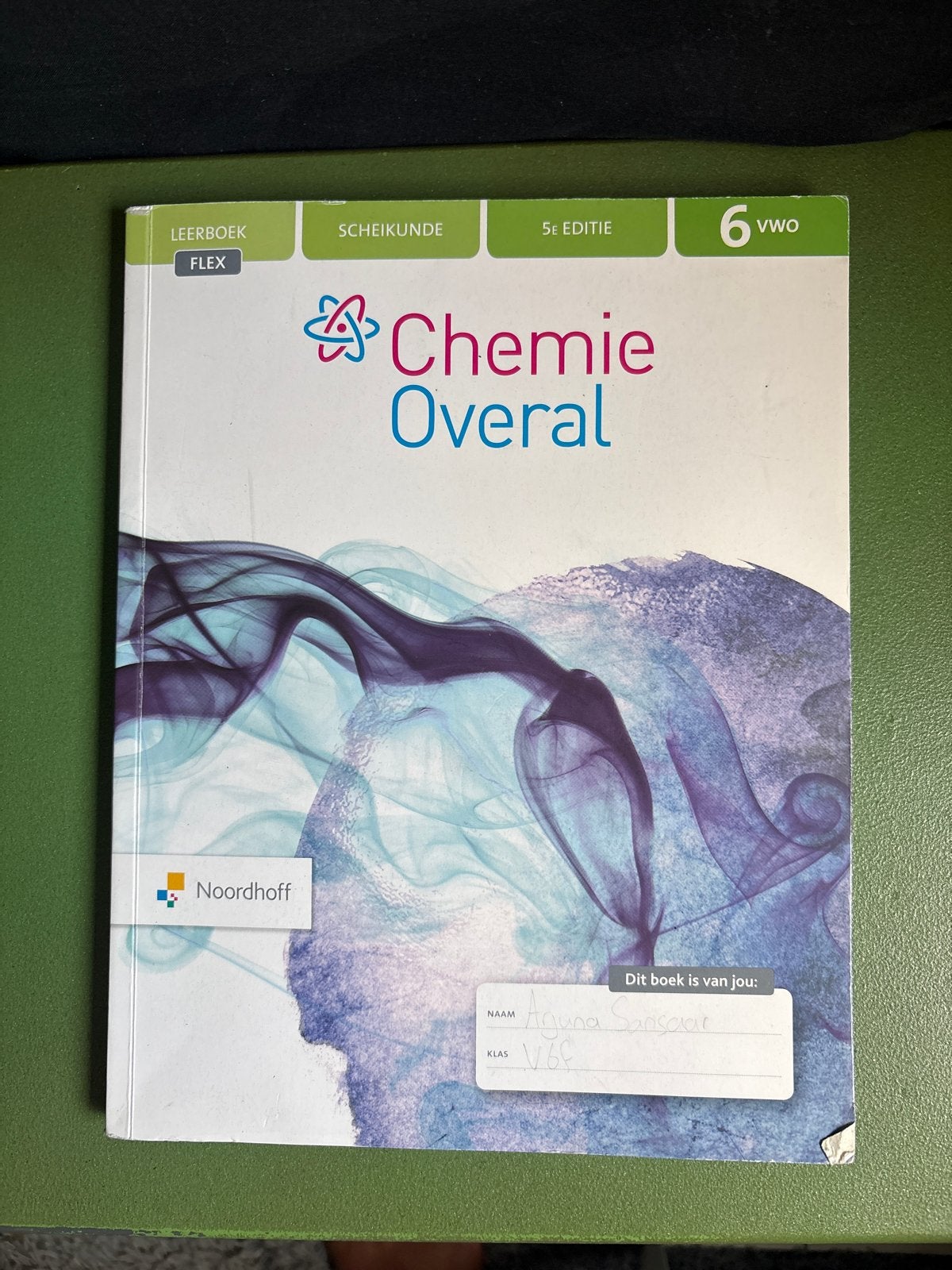 Chemie Overal 6 VWO Scheikunde Leerboek 5e editie, Ophalen of Verzenden, Gelezen, VWO, Scheikunde
