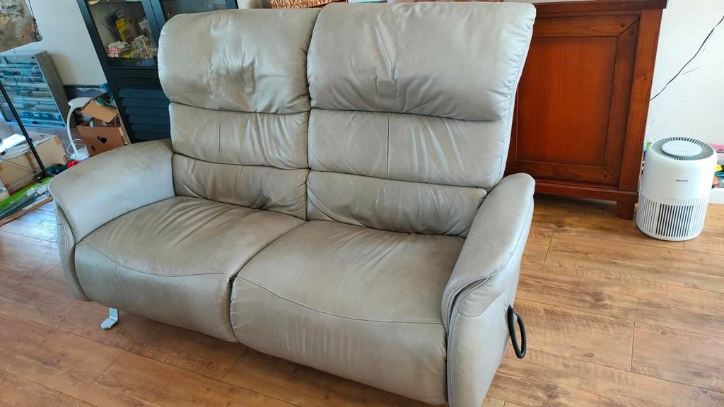 Leren tweezitsbank met elek. relaxfunctie, Gebruikt, 150 tot 200 cm, Modern, Comfort, Tweepersoons