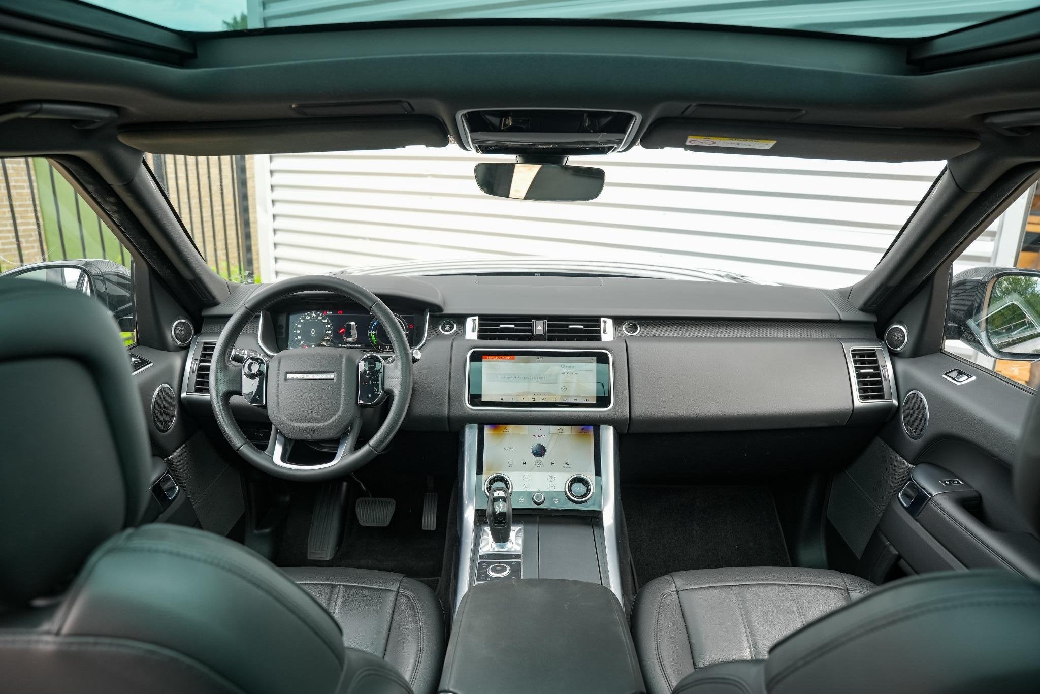 Land Rover Range Rover Sport 2.0 P400e SE R Dynamic Panorama, 404 pk, Gebruikt, 4 cilinders, Automatische klimaatregeling