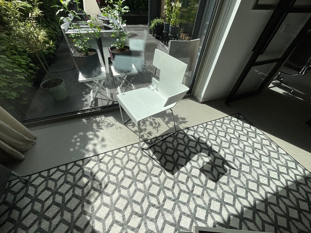 2 strakke eetkamerstoelen, Huis en Inrichting, Stoelen, Zo goed als nieuw, Twee, Kunststof, Wit, Ophalen