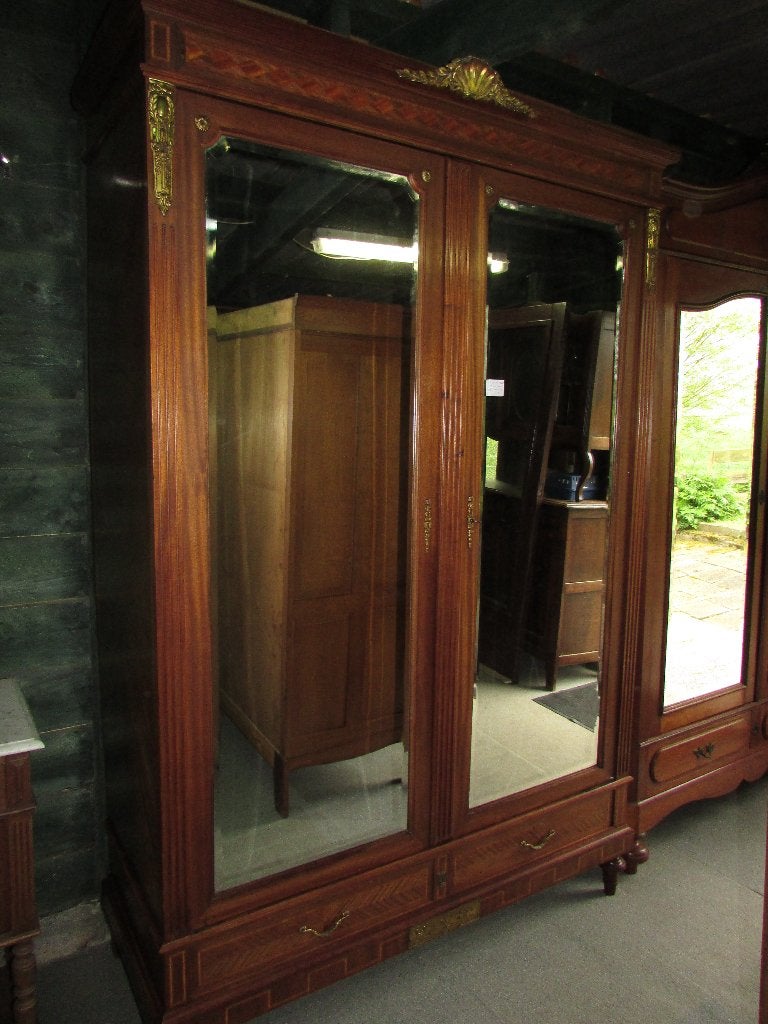 antieke mahonie linnenkast kleerkast met spiegeldeuren, 100 tot 150 cm, 200 cm of meer, Zo goed als nieuw, Antiek mahonie inleghout