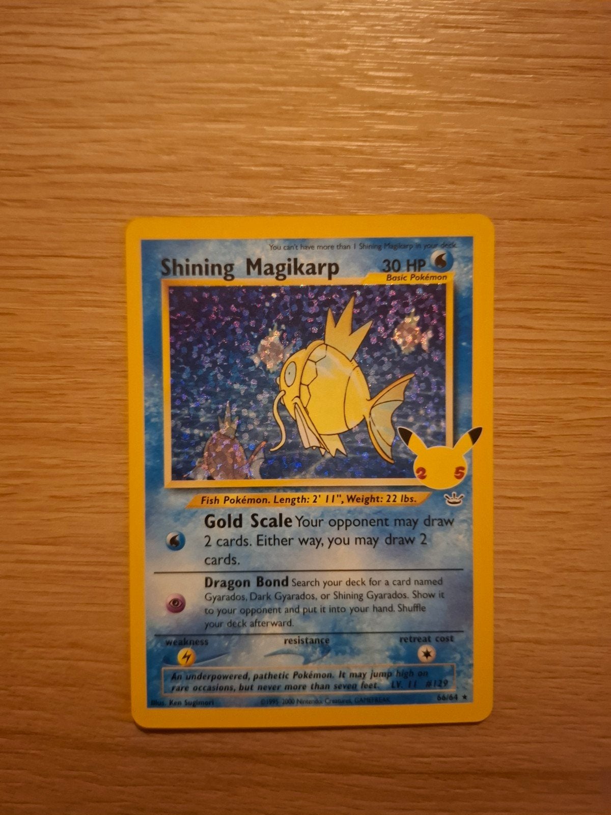 Shining Magikarp Pokémon kaart - Celebrations, Ophalen of Verzenden, Zo goed als nieuw, Losse kaart, Foil