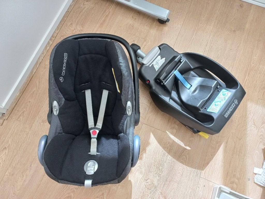 Maxi cosi met easybase, Ophalen, Autogordel of Isofix, Gebruikt, 0 t/m 13 kg