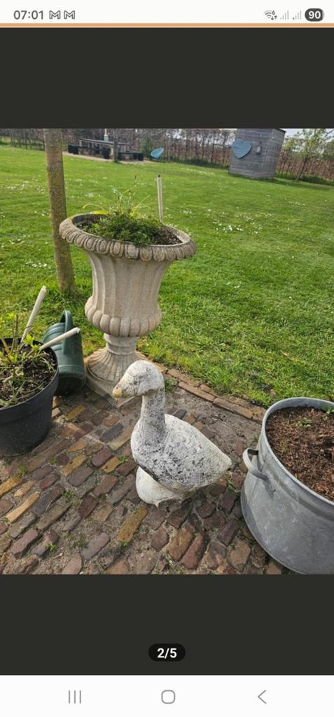 Vintage stenen eend - zwaar ornament met lichte sporen, Ophalen of Verzenden, Gebruikt, Steen, Dierenbeeld