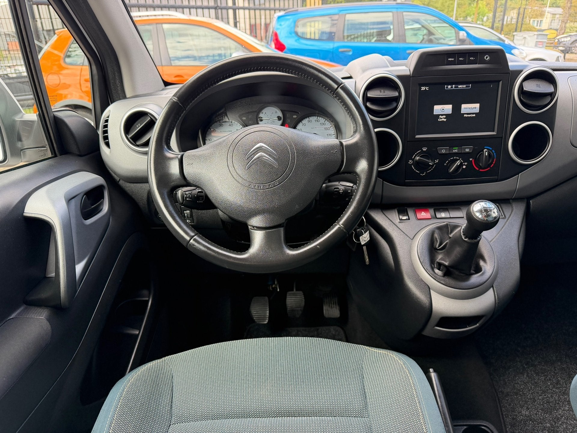 Citroen Berlingo 1.2 110PK Airco,TrekhaakAfneembaar,CruiseCo, Voorwielaandrijving, Stof, Gebruikt, 1295 kg