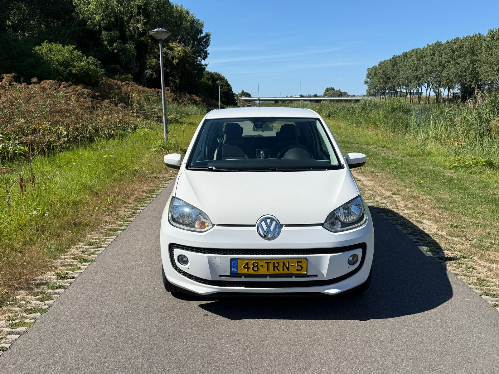 Volkswagen up! 1.0 44KW 2012 Wit, Auto's, Voorwielaandrijving, 4 stoelen, Wit, Origineel Nederlands