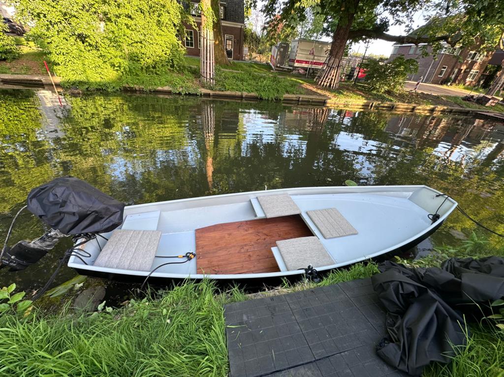 Complete stalen sloep incl Suzuki 5 pk 4-takt en trailer, Ophalen, Buitenboordmotor, Sloep, Trailer