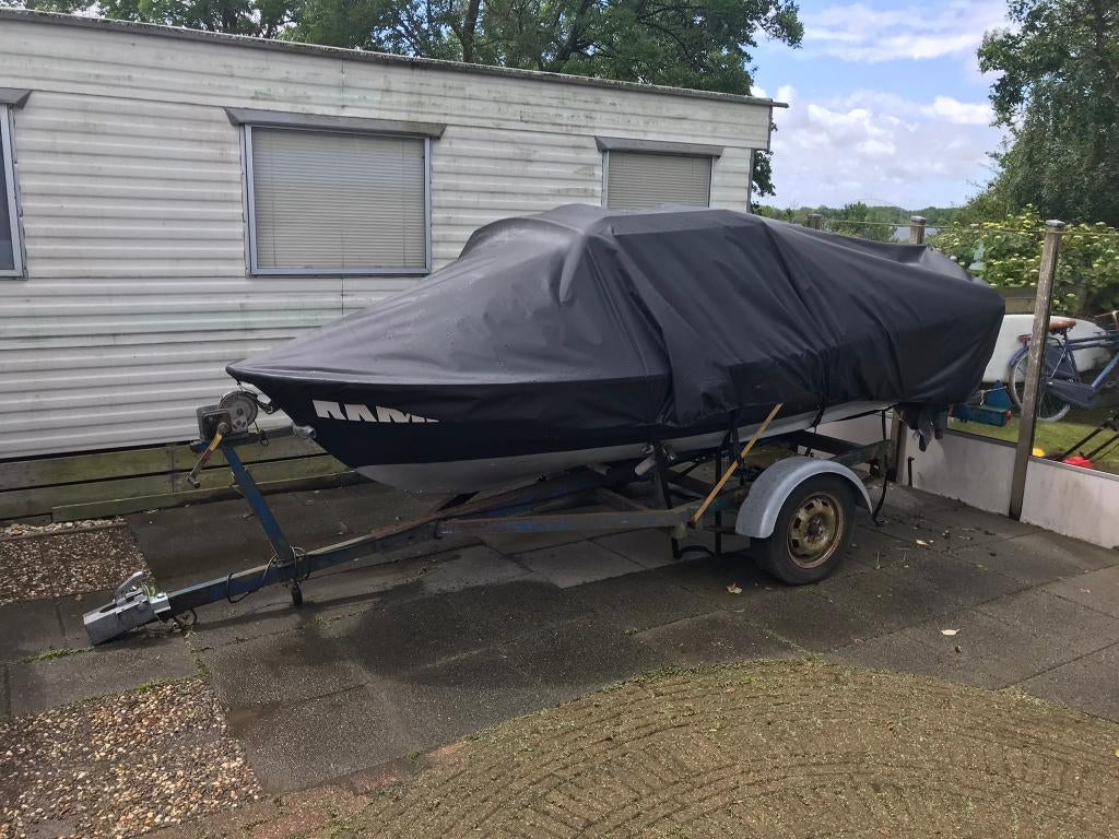 Bootje met motor en trailer, Watersport en Boten, Sloepen, Ophalen, Gebruikt, Buitenboordmotor, Polyester