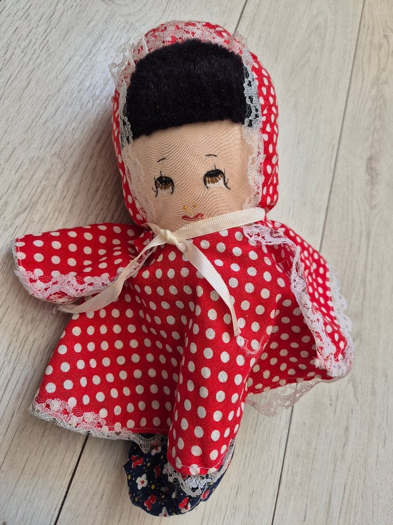 3 in 1 knuffel: Roodkapje, grootmoeder en de wolf, Kinderen en Baby's, Speelgoed | Poppen, Ophalen of Verzenden, Zo goed als nieuw