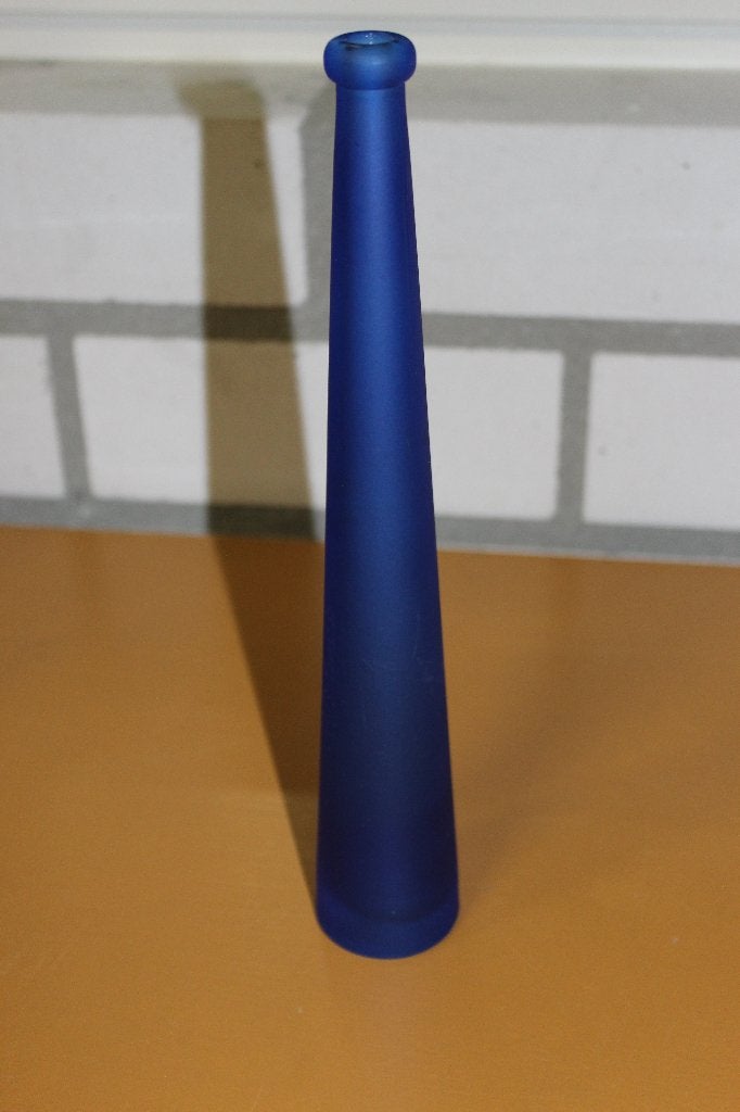 Blauwe glazen vaas - 27 cm hoog, Huis en Inrichting, Gebruikt, Blauw, 27 cm, Ophalen of Verzenden