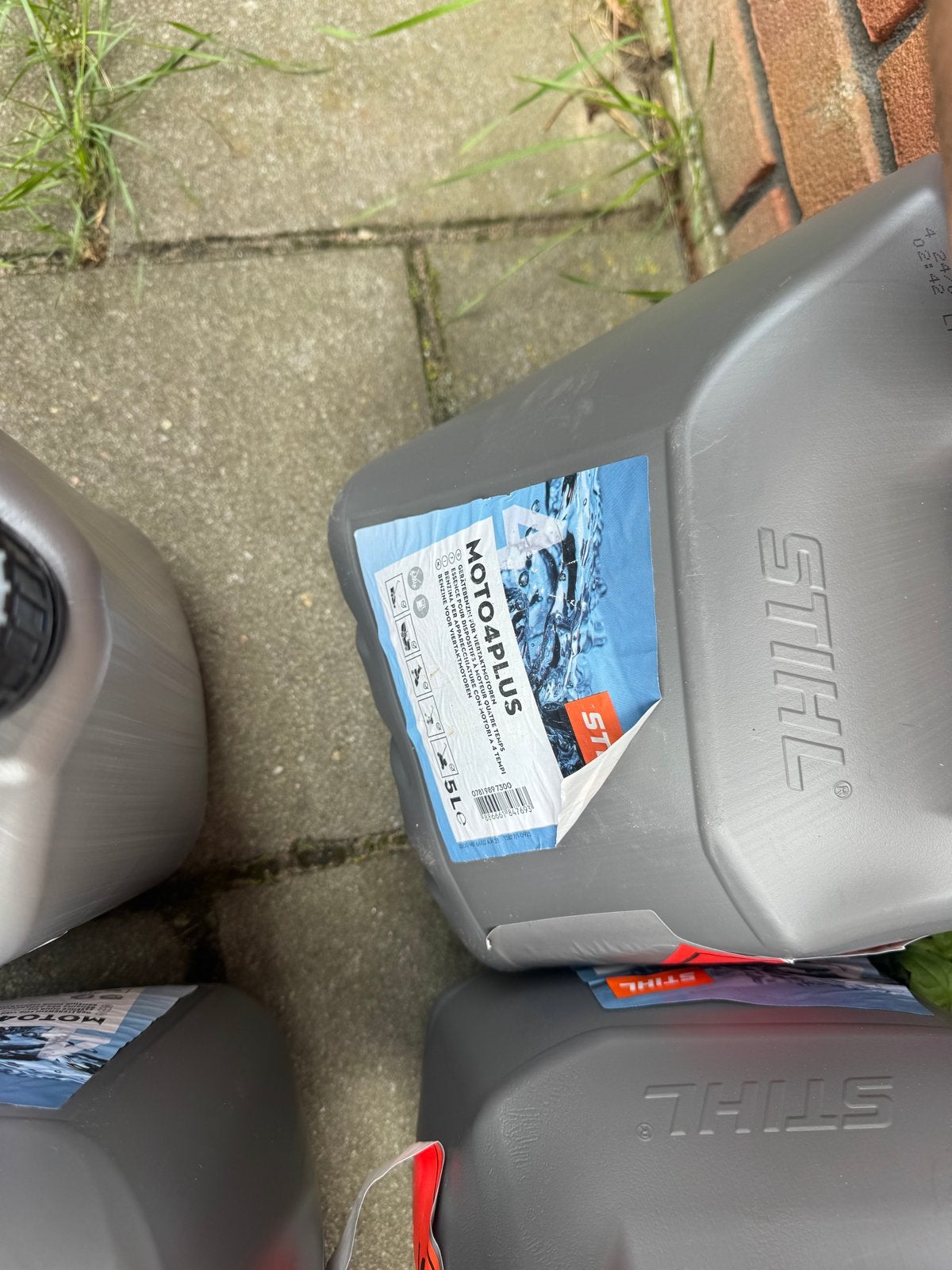 Stihl 4 takt olie 5L (8 stuks), Ophalen, Nieuw, Benzine