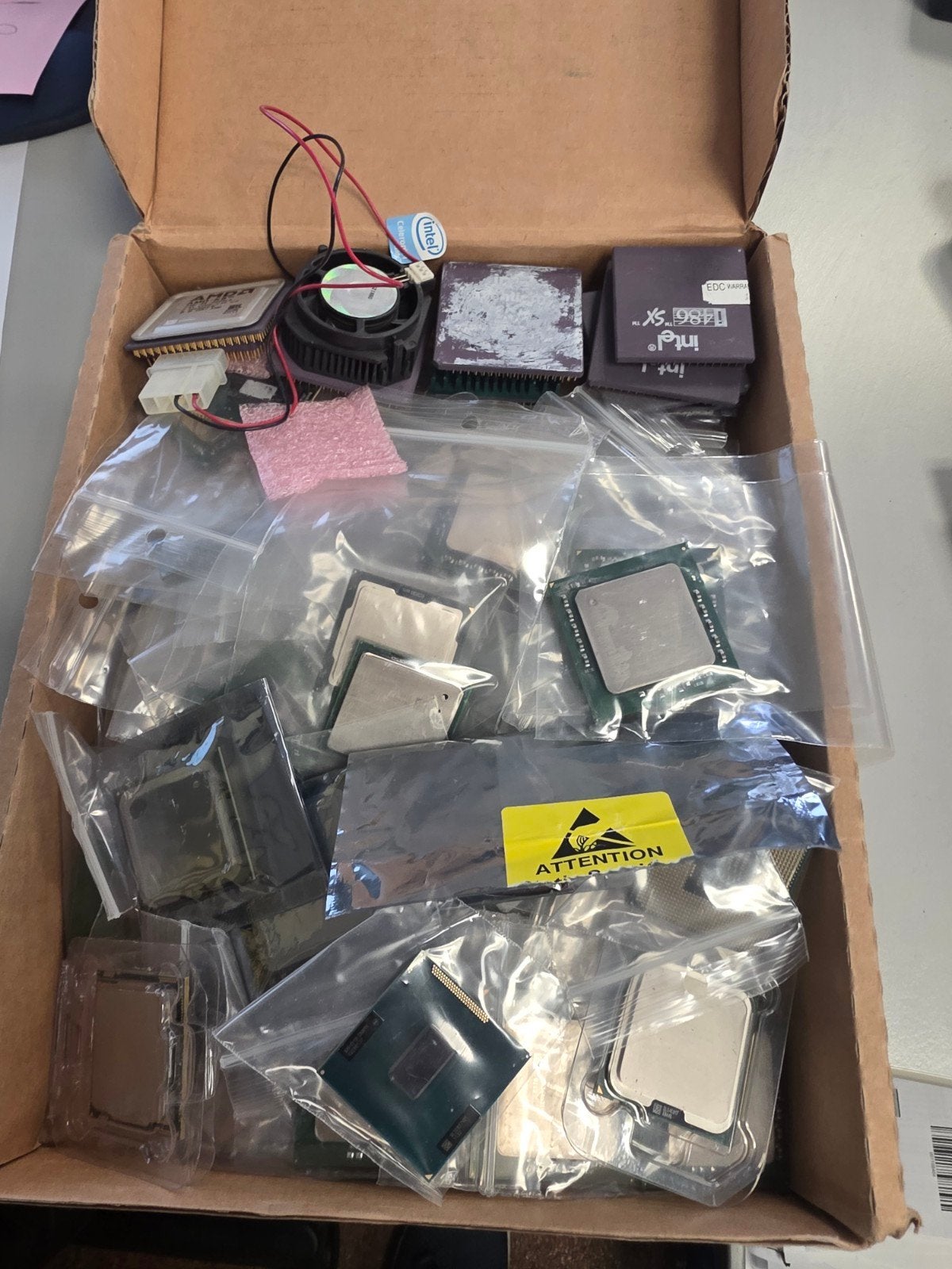 Partij diverse Intel en AMD CPU's - Vintage en Modern, Minder dan 2 Ghz, Ophalen of Verzenden, Intel 486SX, diverse Intel en AMD