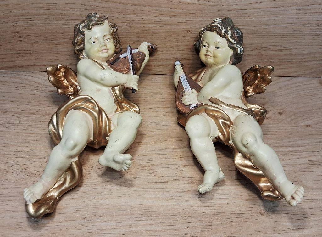2 stuks kunststof Cherubijntjes / Engeltjes, Huis en Inrichting, Woonaccessoires | Wanddecoraties, Ophalen of Verzenden, Zo goed als nieuw