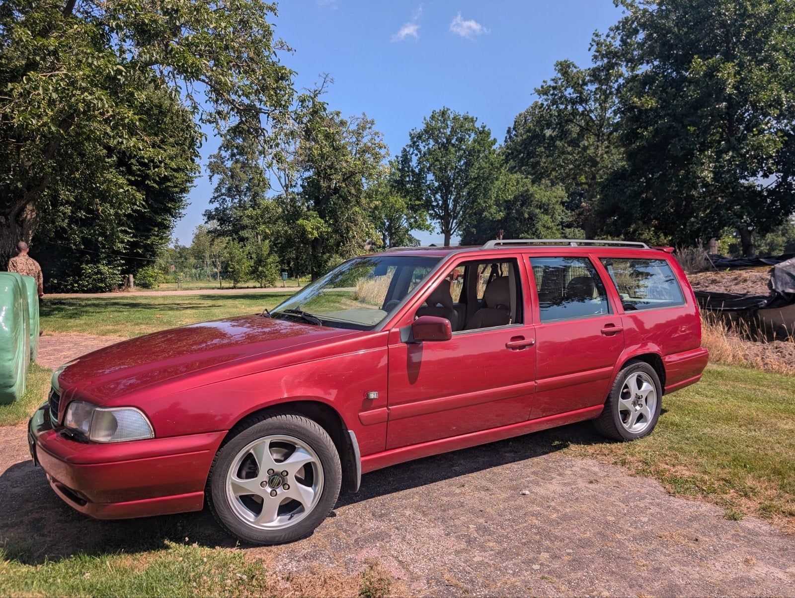 Volvo V70 2.5 20V 1997 Rood, 1459 kg, Beige, V70, Particulier