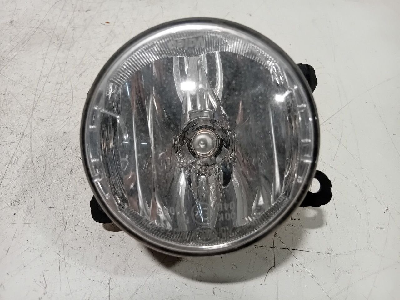 Mistlamp links Renault Twingo, Onderdelen@venauto.nl, Van der Ven Autorecycling B.V., Gebruikt, Ettenseweg 76, 4706 PB Roosendaal, The Netherlands