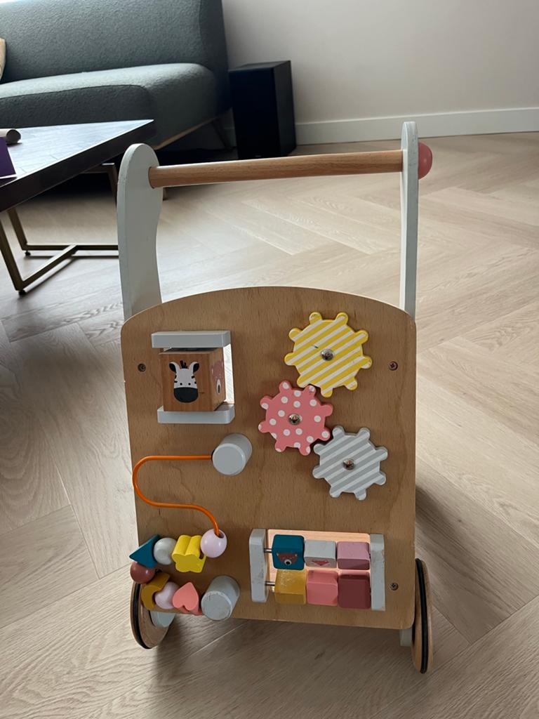 Houten Loopwagen HEMA met activiteitenbord, Ophalen, Gebruikt, Jongen of Meisje