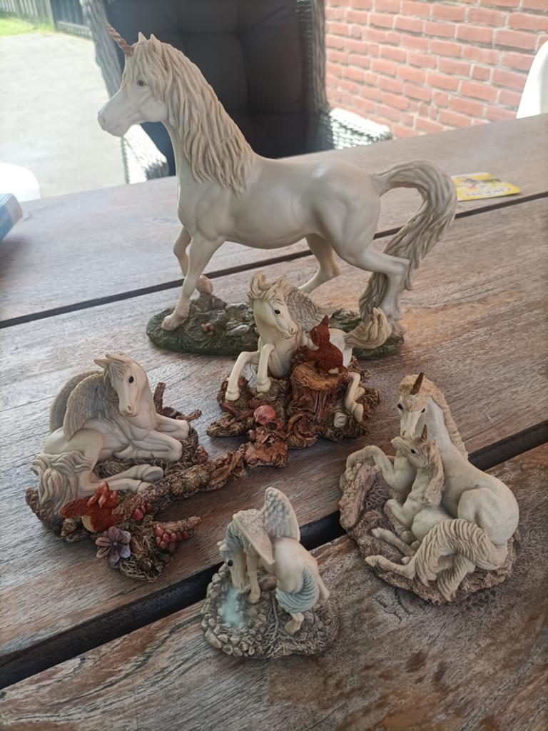 Fantasie Figuren: Eenhoorn & Pegasus Beeldjes Collectie, Ophalen