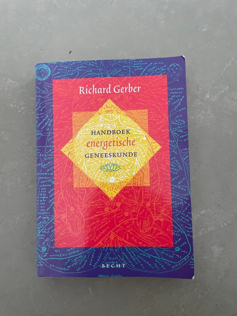 Handboek Energetische Geneeskunde - Richard Gerber, Boeken, Ophalen of Verzenden, Zo goed als nieuw, Spiritualiteit algemeen, Achtergrond en Informatie