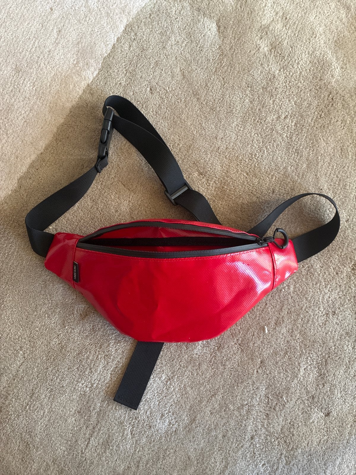 UNBEGUN Rode Heuptas / Crossbody Tas - Zo goed als nieuw, Ophalen of Verzenden, Zo goed als nieuw, Rood, Overige typen