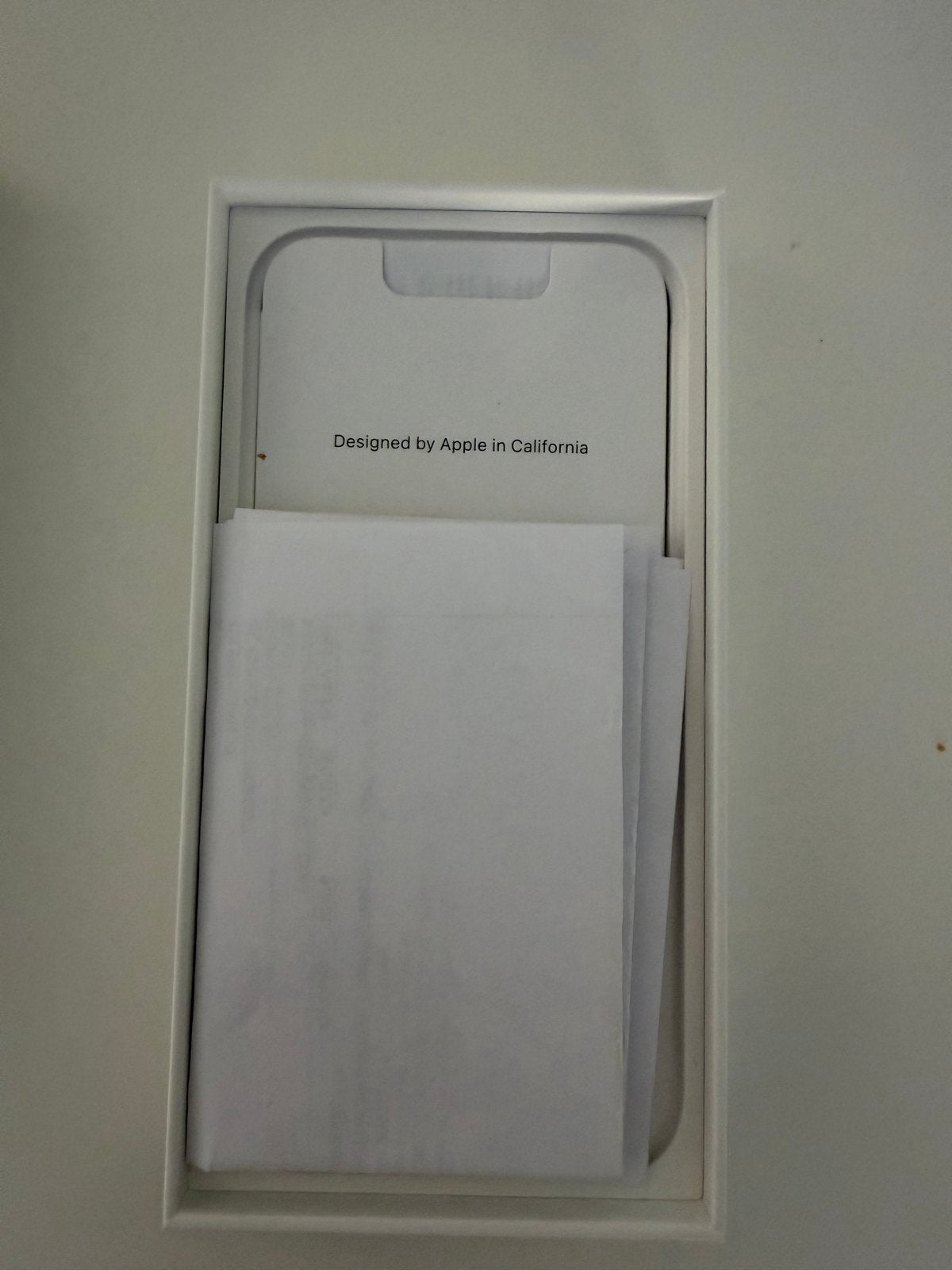 Foto 7 van Apple iPhone 14 plus 128GB Wit - Zo goed als nieuw