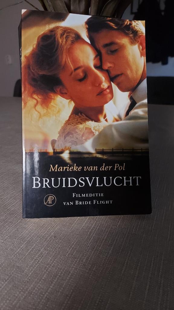 M. van der Pol - Bruidsvlucht, Boeken, Ophalen of Verzenden, Zo goed als nieuw, M. van der Pol