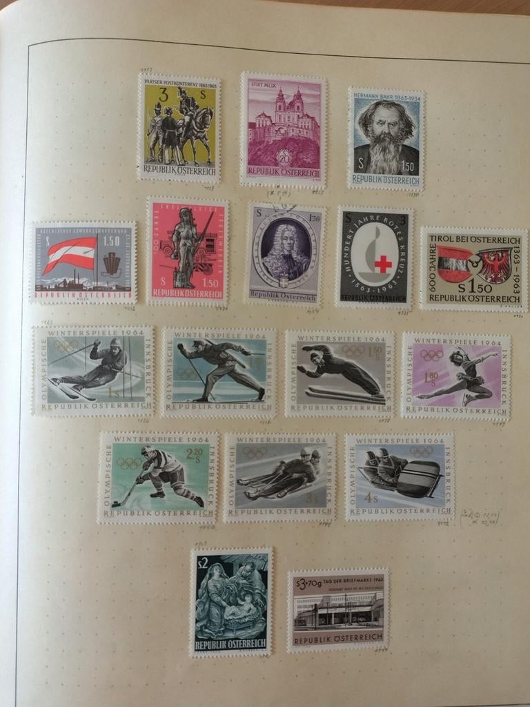 K52: oud Schaubek album met Oostenrijk, Ophalen of Verzenden, Buitenland