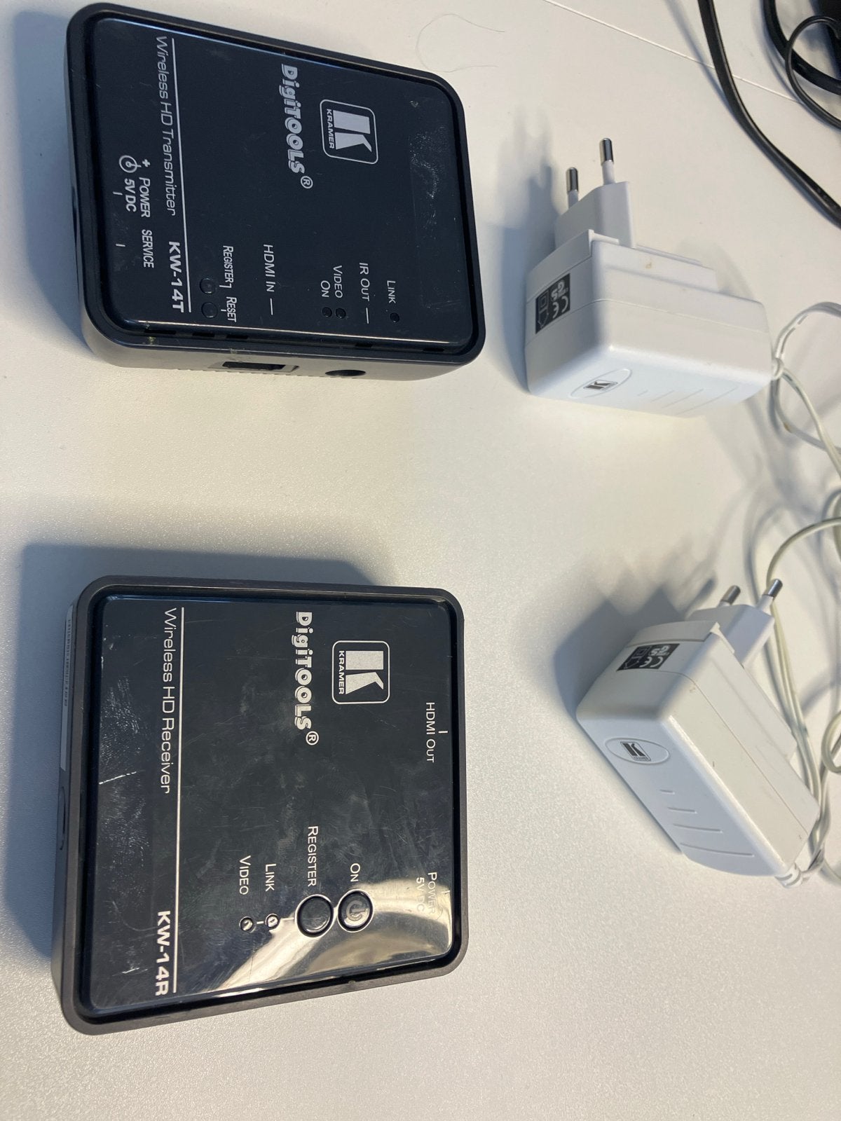 Kramer KW-14R & KW-14T draadloze HDMI zender/ontvanger set, Ophalen of Verzenden, Gebruikt, Minder dan 2 meter, HDMI-kabel