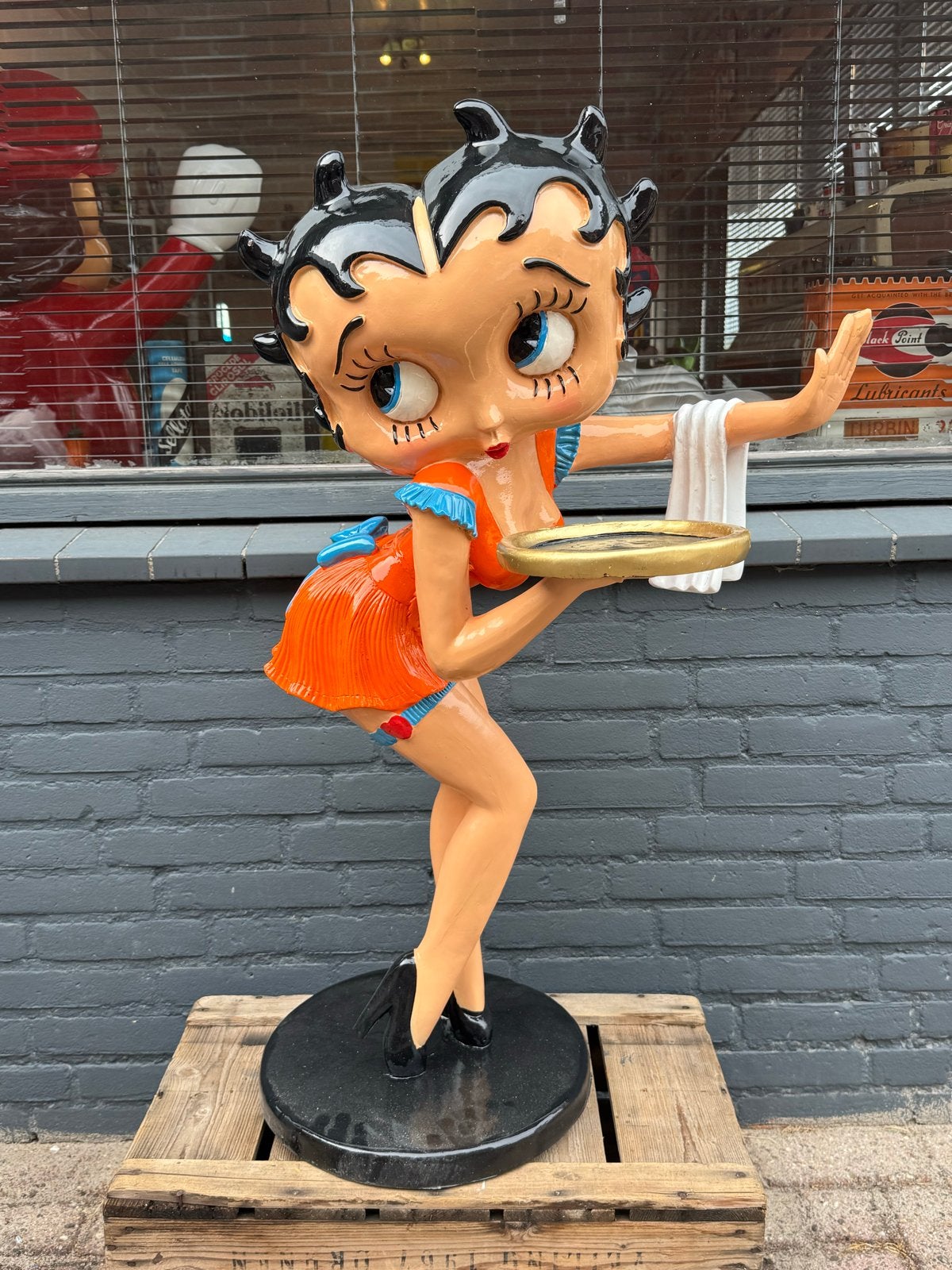 Grote Betty Boop Beeld met Dienblad - Decoratief Kunststof, Ophalen, Zo goed als nieuw, Mens