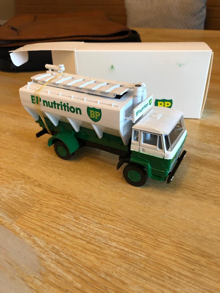 Lion Car DAF Bulk Carrier BP Nutrition Nr.47 *Boxed*, Hobby en Vrije tijd, Modelauto's | 1:43, Ophalen of Verzenden, Zo goed als nieuw
