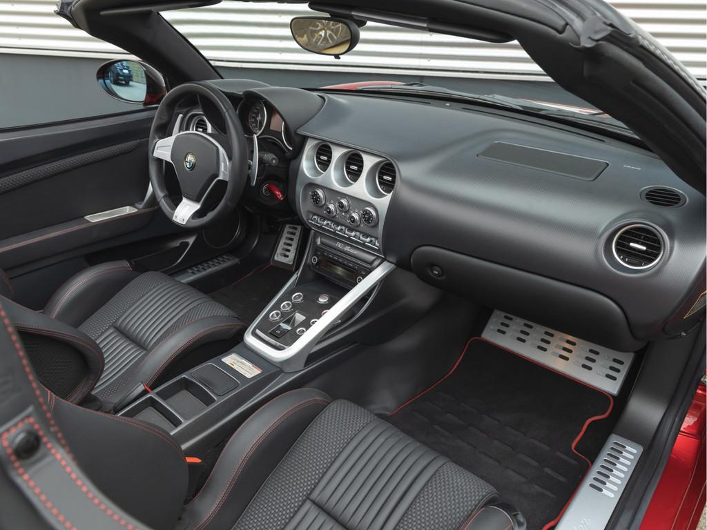 Alfa Romeo 8C Competizione Spider 4.7 V8 (bj 2010), 12 maanden, Achterwielaandrijving, 1650 kg, 8C
