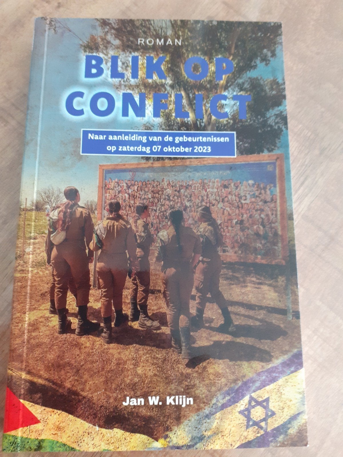 Jan W. Klijn - Blik op conflict, Ophalen of Verzenden, Zo goed als nieuw, Jan W. Klijn