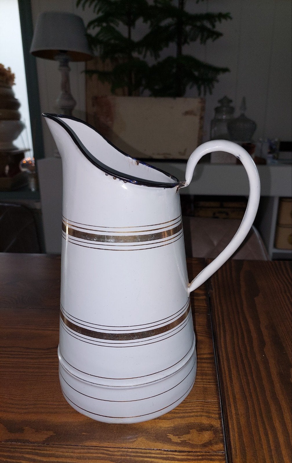 Wit emaille waterkan met gouden biezen., Antiek en Kunst, Antiek | Emaille, Ophalen